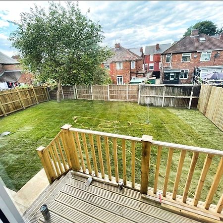 Rotherham - Rawmarsh - Great Customer Feedback - 2 Bed Bungalow - New Build - High End Furnishings - Wheel Chair Accessible - Large Enclosed Garden - Dog Friendly Екстериор снимка